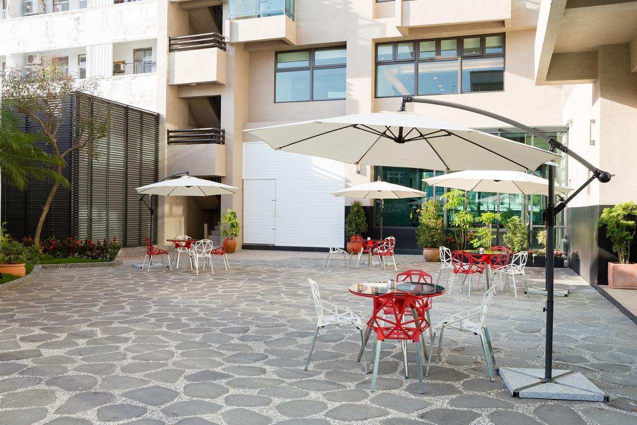 V-Hotel T'ai-tung Esterno foto